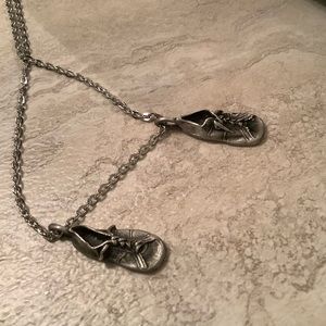 New Vintage untied sneakers pendant necklace